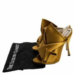 N21 N°21 Mustard Yellow Satin Ronny Pleated Mules Size 39 Women Sandals 9 N21 N°21 Mustard Yellow Satin Ronny Pleated Mules Size 39 Women Sandals -N21shop luxury women n21 new shoes p250144 002