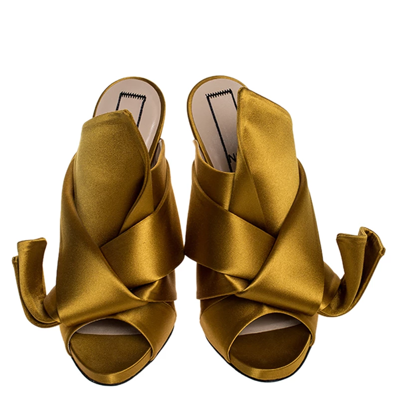 N21 N°21 Mustard Yellow Satin Ronny Pleated Mules Size 39 Women Sandals N21 N°21 Mustard Yellow Satin Ronny Pleated Mules Size 39 Women Sandals -N21shop luxury women n21 new shoes p250144 003