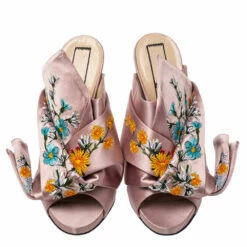 N21 N°21 Floral Embroidered Satin Knot Mules Size 40 Women Sandals 4 N21 N°21 Floral Embroidered Satin Knot Mules Size 40 Women Sandals -N21shop luxury women n21 new shoes p446903 001