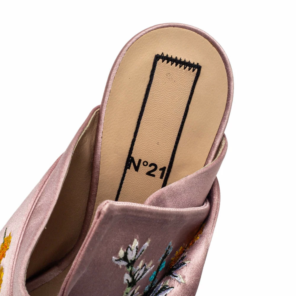 N21 N°21 Floral Embroidered Satin Knot Mules Size 40 Women Sandals N21 N°21 Floral Embroidered Satin Knot Mules Size 40 Women Sandals -N21shop luxury women n21 new shoes p446903 005