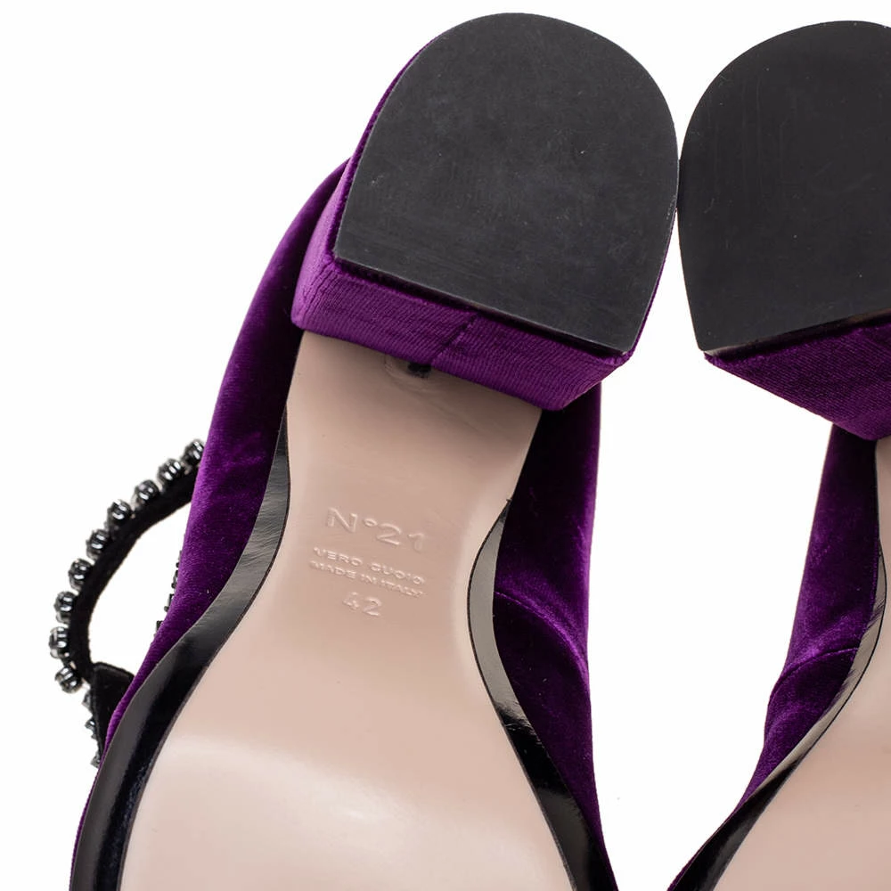 N21 N°21 Purple Velvet Crystal Embellished T-Bar Pumps Size 42 Women N21 N°21 Purple Velvet Crystal Embellished T-Bar Pumps Size 42 Women -N21shop luxury women n21 new shoes p604195 009