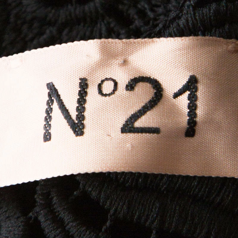 N21 Black Guipure Lace Pleated Ruffle Detail Long Sleeve Top S Women Tops N21 Black Guipure Lace Pleated Ruffle Detail Long Sleeve Top S Women Tops -N21shop luxury women n21 used clothes p234716 006