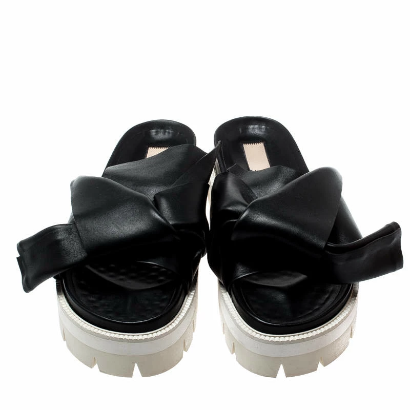 N21 Black Leather Bow Platform Slides Size 39 Women Sandals N21 Black Leather Bow Platform Slides Size 39 Women Sandals -N21shop luxury women n21 used shoes p198336 003
