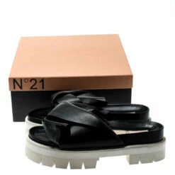 N21 Black Leather Bow Platform Slides Size 39 Women Sandals 9 N21 Black Leather Bow Platform Slides Size 39 Women Sandals -N21shop luxury women n21 used shoes p198336 008