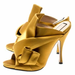 N21 N°21 Mustard Yellow Satin Ronny Pleated Mules Size 37.5 Women Sandals 5 N21 N°21 Mustard Yellow Satin Ronny Pleated Mules Size 37.5 Women Sandals -N21shop luxury women n21 used shoes p198338 007