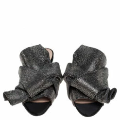 N21 N°21 Metallic Grey Leather Crystal Embellished Bow Flat Mules Size 36 Women Flats 4 N21 N°21 Metallic Grey Leather Crystal Embellished Bow Flat Mules Size 36 Women Flats -N21shop luxury women n21 used shoes p239233 005