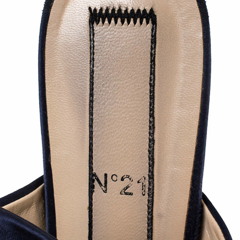 N21 Blue Satin Knot Embellished Mules Size 37 Women Sandals N21 Blue Satin Knot Embellished Mules Size 37 Women Sandals -N21shop luxury women n21 used shoes p241330 002