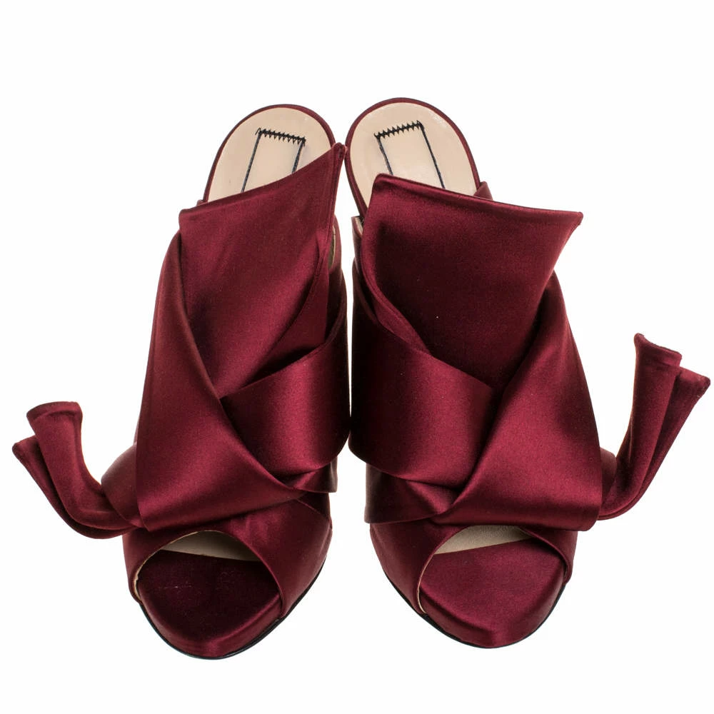 N21 N°21 Burgundy Satin Ronny Pleated Mules Size 37 Women Sandals N21 N°21 Burgundy Satin Ronny Pleated Mules Size 37 Women Sandals -N21shop luxury women n21 used shoes p273701 003