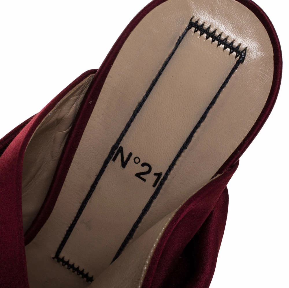 N21 N°21 Burgundy Satin Ronny Pleated Mules Size 37 Women Sandals N21 N°21 Burgundy Satin Ronny Pleated Mules Size 37 Women Sandals -N21shop luxury women n21 used shoes p273701 004