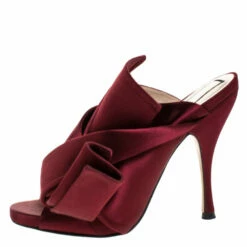 N21 N°21 Burgundy Satin Ronny Pleated Mules Size 37 Women Sandals 3 N21 N°21 Burgundy Satin Ronny Pleated Mules Size 37 Women Sandals -N21shop luxury women n21 used shoes p273701 005