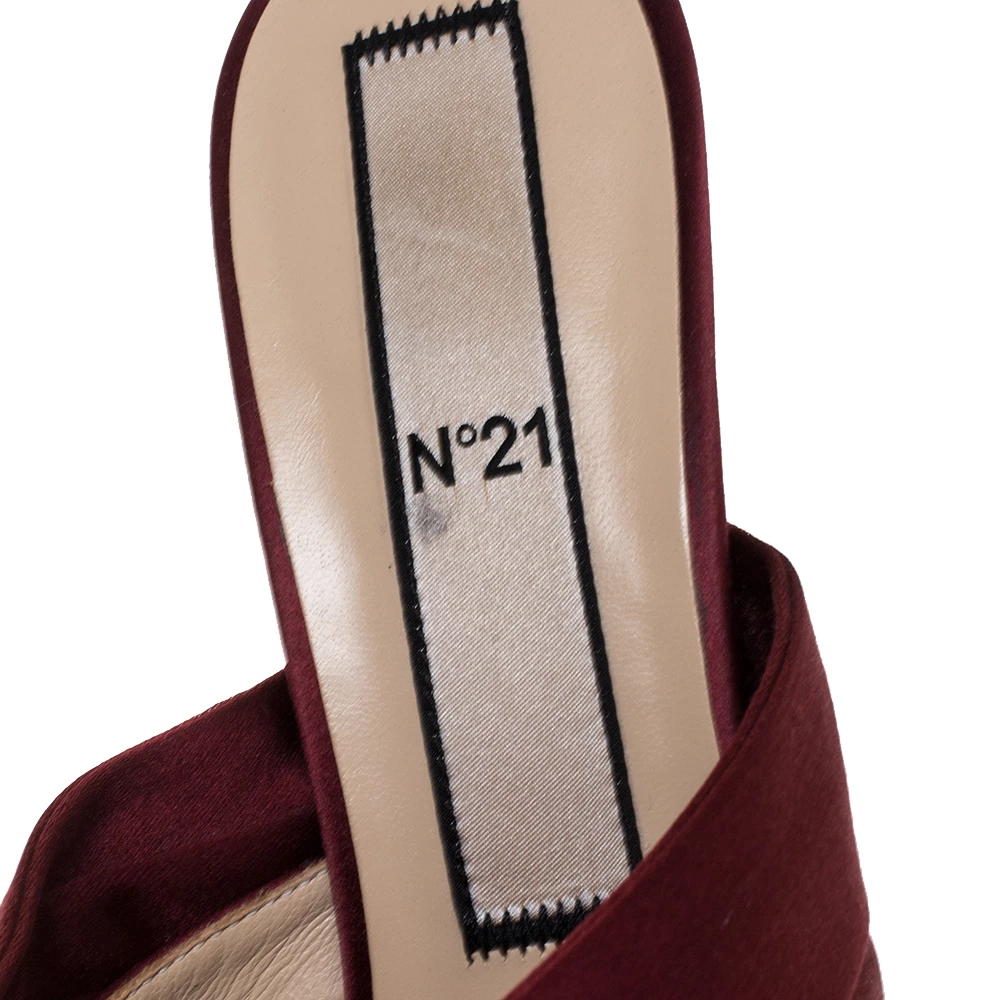 N21 Burgundy Satin Knot Open Toe Sandals Size 42 Women N21 Burgundy Satin Knot Open Toe Sandals Size 42 Women -N21shop luxury women n21 used shoes p279264 005