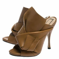 N21 Brown Leather Ronny Pleated Mules Size 38 Women Sandals 5 N21 Brown Leather Ronny Pleated Mules Size 38 Women Sandals -N21shop luxury women n21 used shoes p282403 002