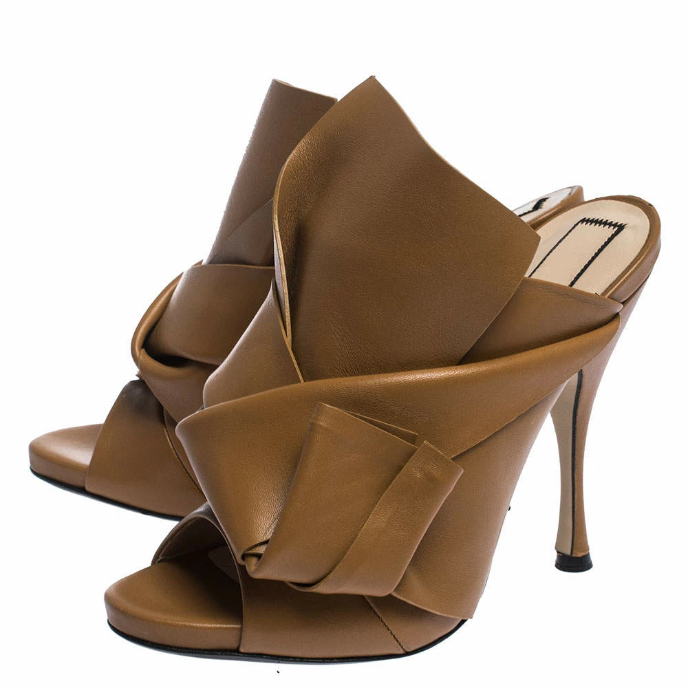 N21 Brown Leather Ronny Pleated Mules Size 38 Women Sandals N21 Brown Leather Ronny Pleated Mules Size 38 Women Sandals -N21shop luxury women n21 used shoes p282403 002