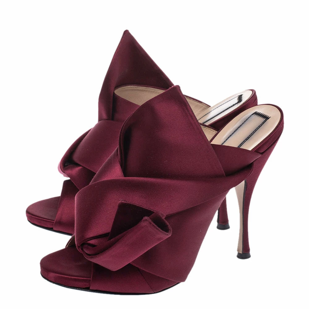 N21 Burgundy Satin Raso Knot Peep Toe Mules Size 40 Women Sandals N21 Burgundy Satin Raso Knot Peep Toe Mules Size 40 Women Sandals -N21shop luxury women n21 used shoes p291108 001
