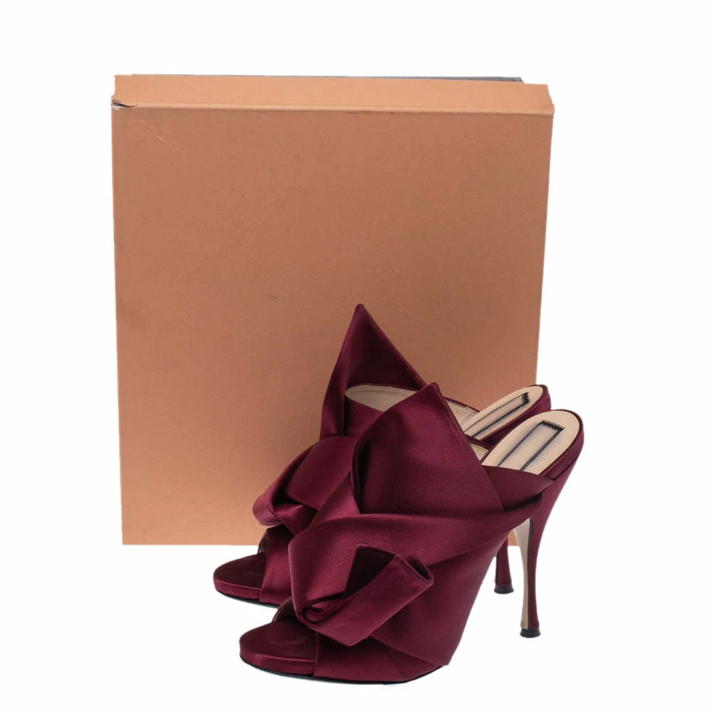 N21 Burgundy Satin Raso Knot Peep Toe Mules Size 40 Women Sandals N21 Burgundy Satin Raso Knot Peep Toe Mules Size 40 Women Sandals -N21shop luxury women n21 used shoes p291108 010