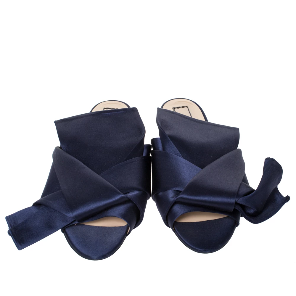 N21 N°21 Blue Satin Knot Flat Mules Size 41 Women Flats N21 N°21 Blue Satin Knot Flat Mules Size 41 Women Flats -N21shop luxury women n21 used shoes p303623 003