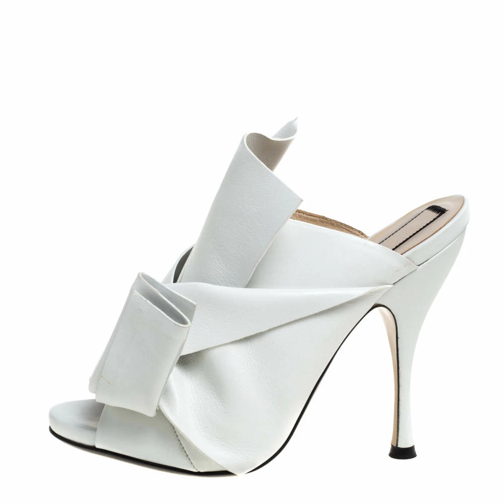 N21 N°21 White Leather Ronny Pleated Mules Size 38 Women Sandals N21 N°21 White Leather Ronny Pleated Mules Size 38 Women Sandals -N21shop luxury women n21 used shoes p333838 001