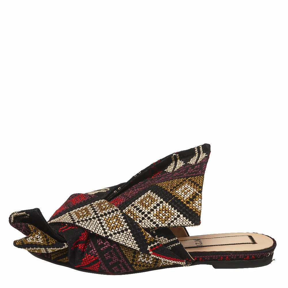 N21 Multicolor Embroidered Fabric Knot Flat Slides Size 36 Women Flats N21 Multicolor Embroidered Fabric Knot Flat Slides Size 36 Women Flats -N21shop luxury women n21 used shoes p366278 005