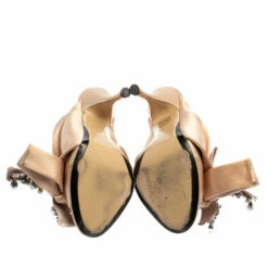 N21 N°21 Beige Satin Embellished Knot Mule Sandals Size 39.5 Women 7 N21 N°21 Beige Satin Embellished Knot Mule Sandals Size 39.5 Women -N21shop luxury women n21 used shoes p366866 001
