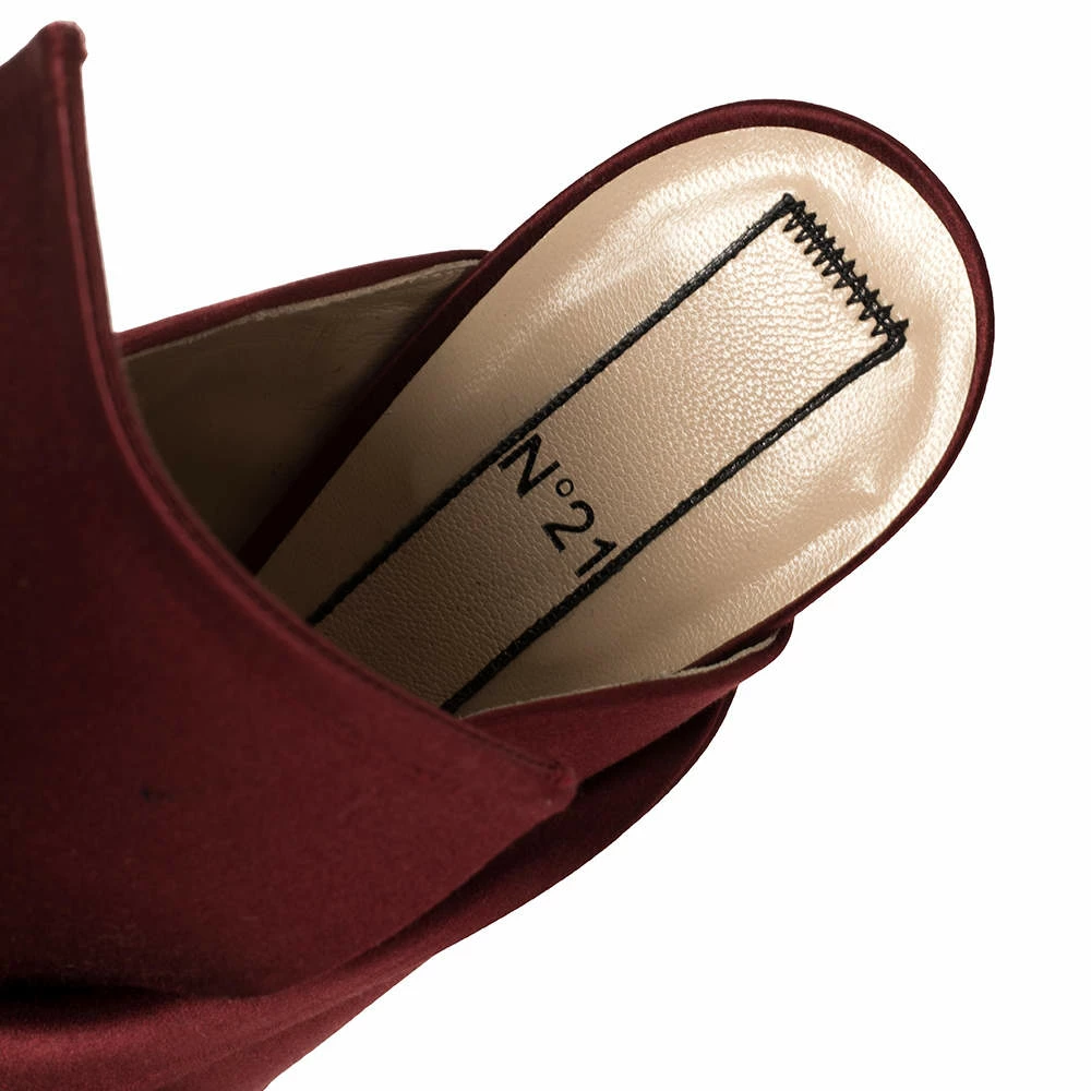 N21 N°21 Burgundy Satin Ronny Pleated Mules Size 41 Women Sandals N21 N°21 Burgundy Satin Ronny Pleated Mules Size 41 Women Sandals -N21shop luxury women n21 used shoes p389467 003
