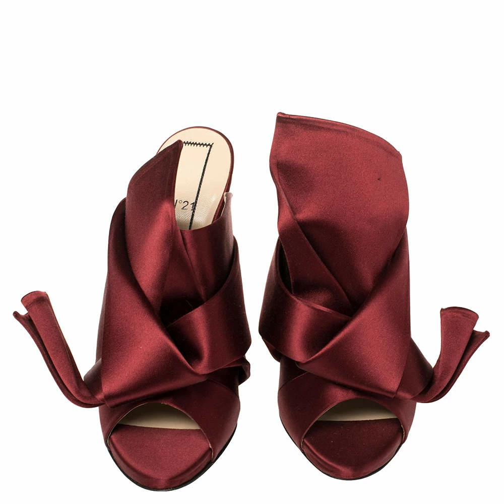 N21 N°21 Burgundy Satin Ronny Pleated Mules Size 41 Women Sandals N21 N°21 Burgundy Satin Ronny Pleated Mules Size 41 Women Sandals -N21shop luxury women n21 used shoes p389467 004