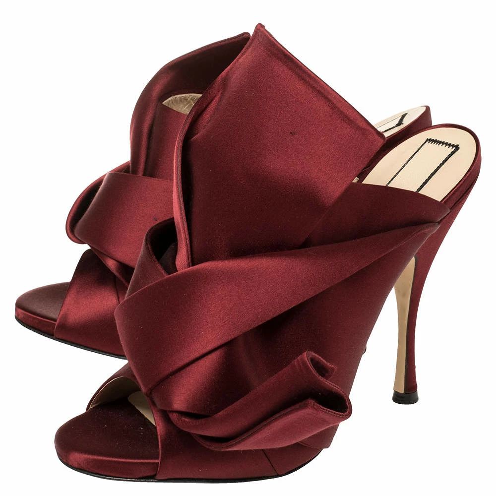 N21 N°21 Burgundy Satin Ronny Pleated Mules Size 41 Women Sandals N21 N°21 Burgundy Satin Ronny Pleated Mules Size 41 Women Sandals -N21shop luxury women n21 used shoes p389467 009