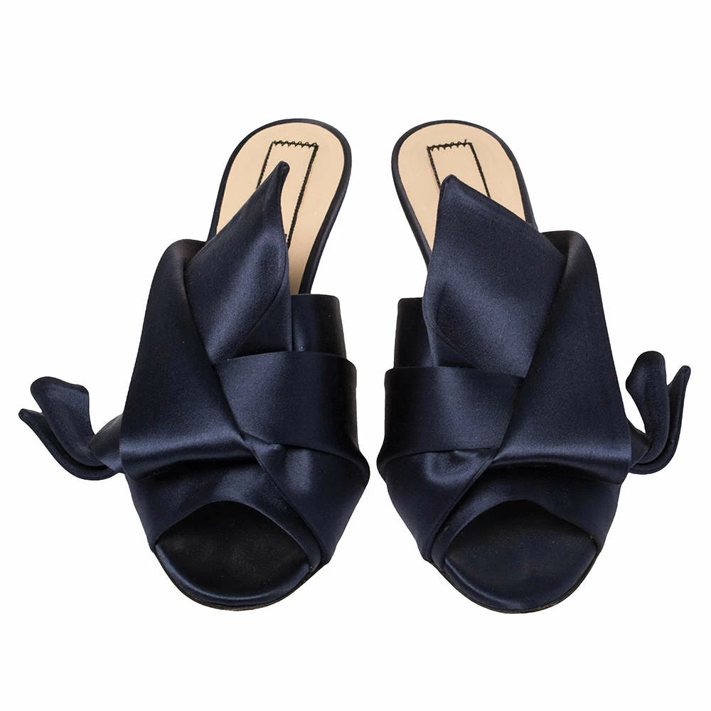 N21 Nº21 Navy Blue Satin Raso Knot Peep Toe Kitten Heel Mules Size 37 Women Sandals N21 Nº21 Navy Blue Satin Raso Knot Peep Toe Kitten Heel Mules Size 37 Women Sandals -N21shop luxury women n21 used shoes p398620 005