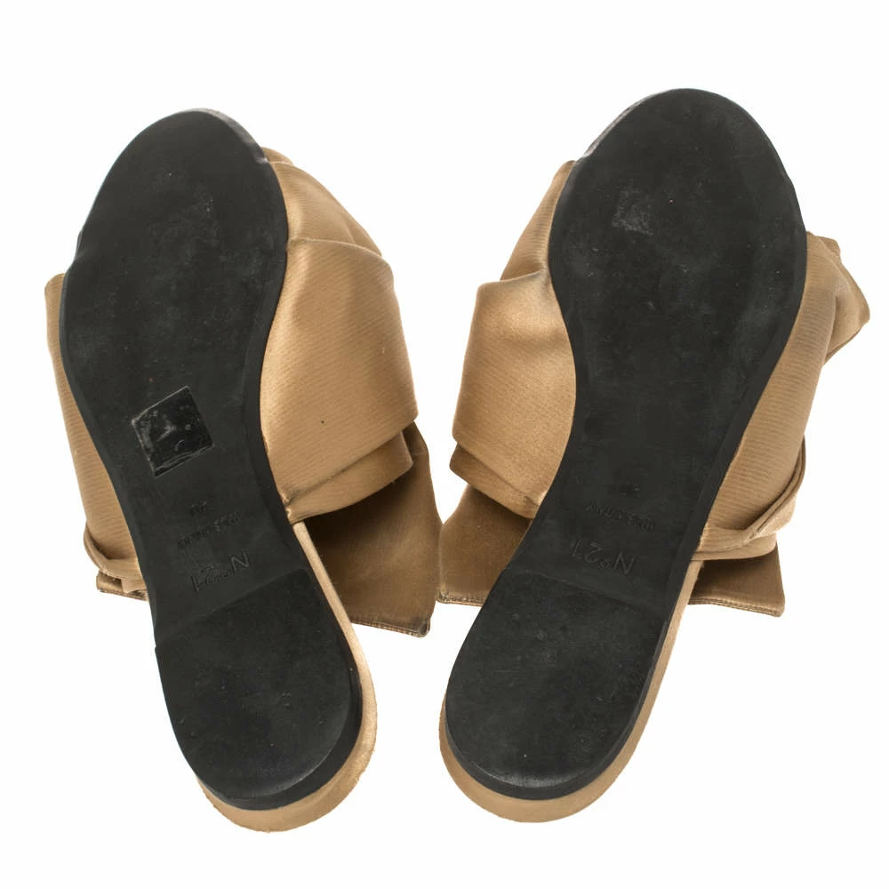 N21 Nº21 Beige Satin Crystal Embellished Flats Size 40 Women N21 Nº21 Beige Satin Crystal Embellished Flats Size 40 Women -N21shop luxury women n21 used shoes p407796 002