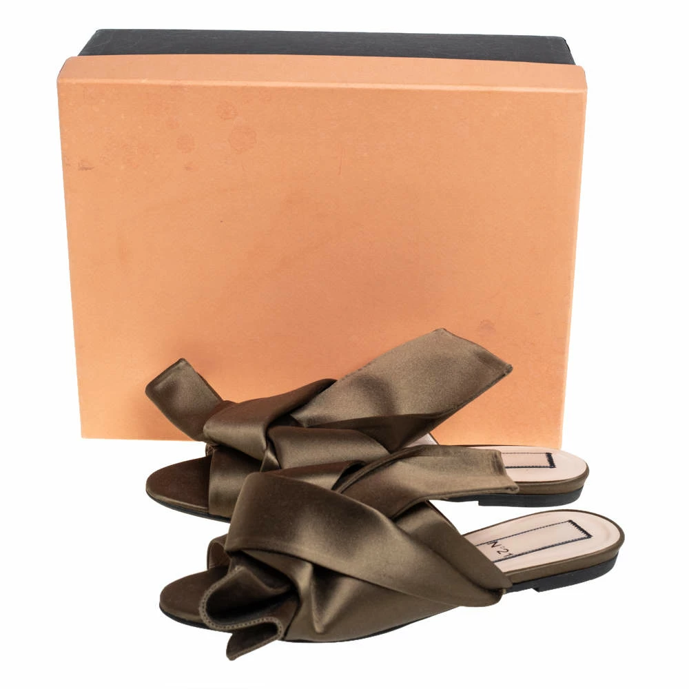 N21 Green Satin Knot Flat Mules Size 38 Women Sandals N21 Green Satin Knot Flat Mules Size 38 Women Sandals -N21shop luxury women n21 used shoes p413352 001