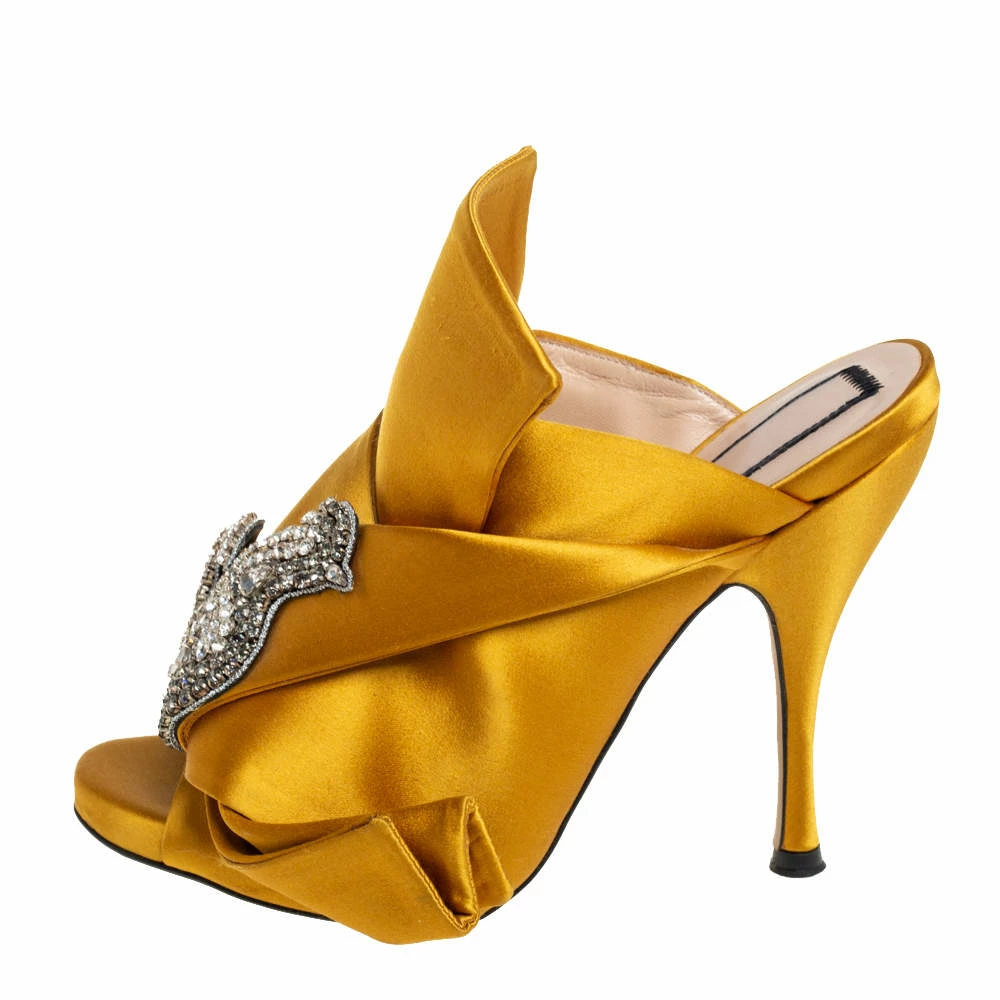 N21 Nº21 Yellow Satin Crystal Embellished Knot Mules Size 36.5 Women Sandals N21 Nº21 Yellow Satin Crystal Embellished Knot Mules Size 36.5 Women Sandals -N21shop luxury women n21 used shoes p458718 005
