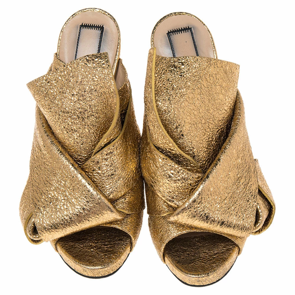 N21 Glitter Knot Gold Crackled Leather Mule Sandals Size 36 Women N21 Glitter Knot Gold Crackled Leather Mule Sandals Size 36 Women -N21shop luxury women n21 used shoes p495095 002