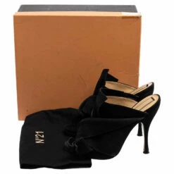 N21 Nº21 Black Suede Raso Knot Peep Toe Mules Size 39 Women Sandals 9 N21 Nº21 Black Suede Raso Knot Peep Toe Mules Size 39 Women Sandals -N21shop luxury women n21 used shoes p555109 003
