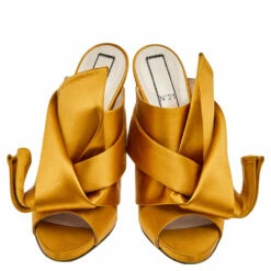 N21 N°21 Mustard Satin Ronny Pleated Mules Size 41 Women Sandals 4 N21 N°21 Mustard Satin Ronny Pleated Mules Size 41 Women Sandals -N21shop luxury women n21 used shoes p582315 004