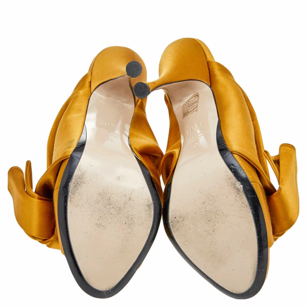 N21 N°21 Mustard Satin Ronny Pleated Mules Size 41 Women Sandals N21 N°21 Mustard Satin Ronny Pleated Mules Size 41 Women Sandals -N21shop luxury women n21 used shoes p582315 008