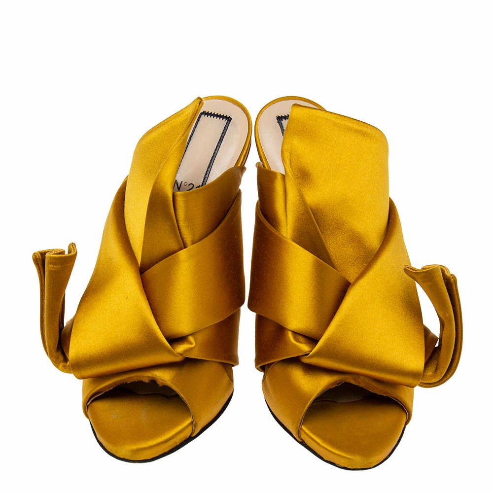 N21 N°21 Mustard Satin Ronny Pleated Slide Sandals Size 38 Women N21 N°21 Mustard Satin Ronny Pleated Slide Sandals Size 38 Women -N21shop luxury women n21 used shoes p601832 005