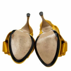 N21 N°21 Mustard Satin Ronny Pleated Slide Sandals Size 38 Women 7 N21 N°21 Mustard Satin Ronny Pleated Slide Sandals Size 38 Women -N21shop luxury women n21 used shoes p601832 009