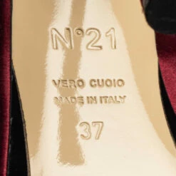 N21 N°21 Burgundy Satin Ronny Pleated Slide Sandals Size 37 Women 9 N21 N°21 Burgundy Satin Ronny Pleated Slide Sandals Size 37 Women -N21shop luxury women n21 used shoes p615137 002