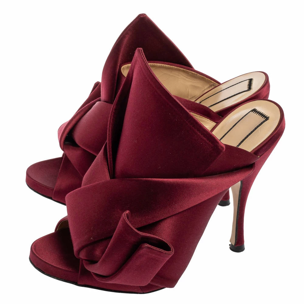 N21 N°21 Burgundy Satin Ronny Pleated Slide Sandals Size 37 Women N21 N°21 Burgundy Satin Ronny Pleated Slide Sandals Size 37 Women -N21shop luxury women n21 used shoes p615137 007