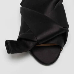 N21 Black Satin Knot Flat Mules Size 38 Women Flats 7 N21 Black Satin Knot Flat Mules Size 38 Women Flats -N21shop luxury women n21 used shoes p643419 003