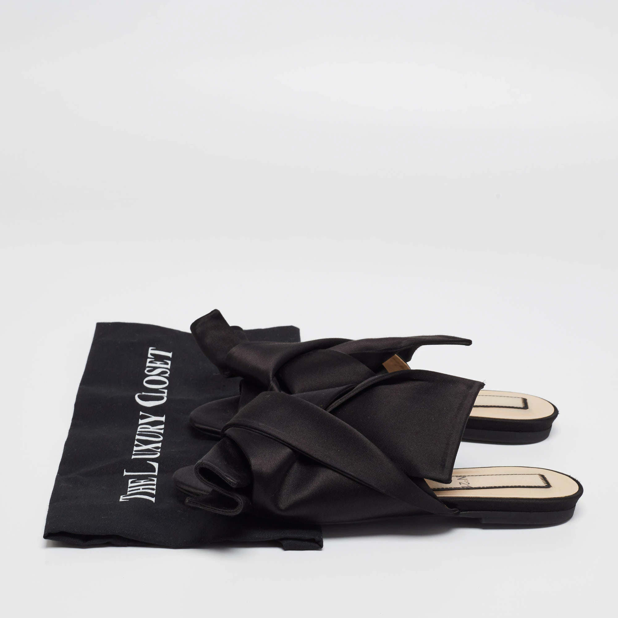 N21 Black Satin Knot Flat Mules Size 38 Women Flats N21 Black Satin Knot Flat Mules Size 38 Women Flats -N21shop luxury women n21 used shoes p643419 007
