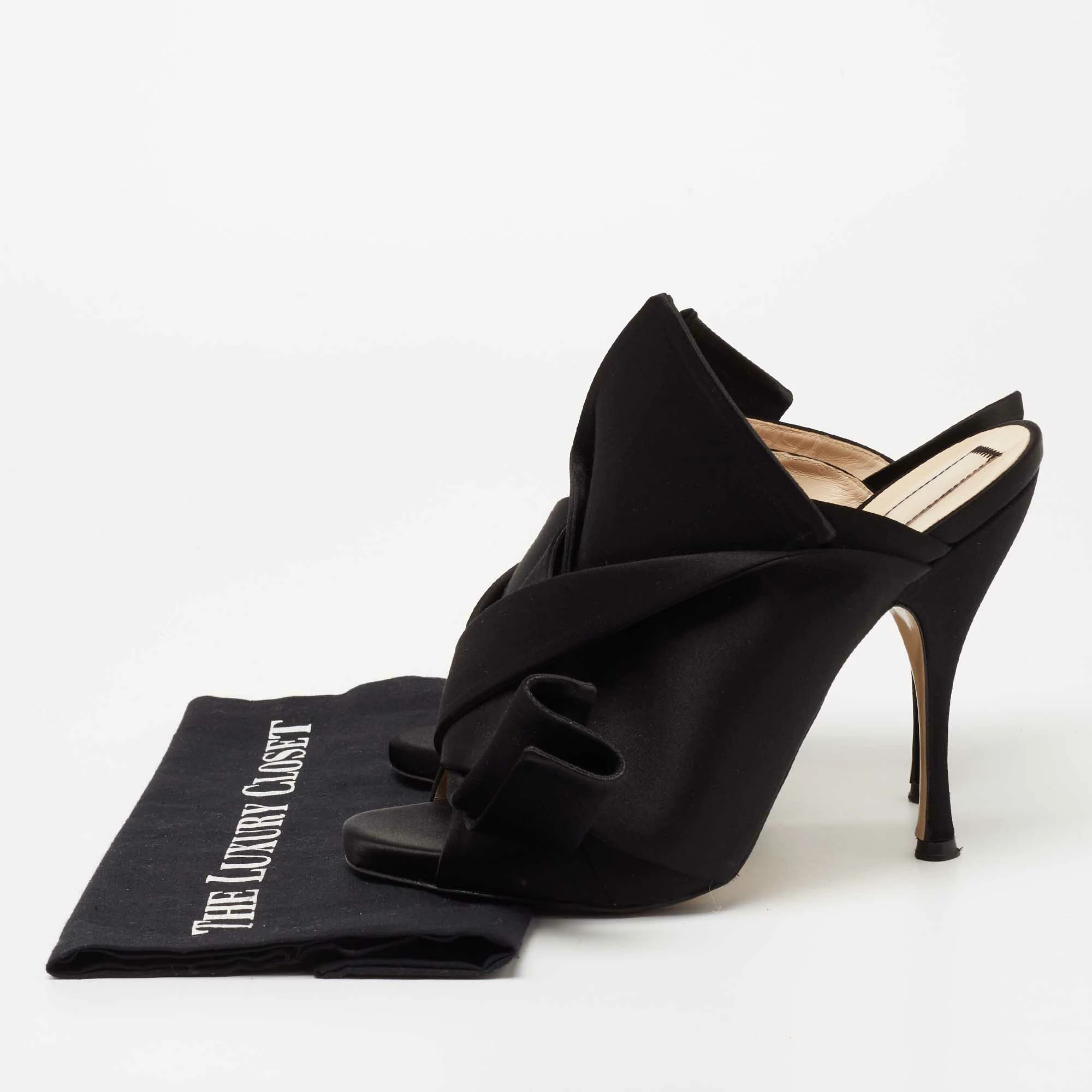 N21 N°21 Black Satin Ronny Pleated Mules Size 37 Women Sandals N21 N°21 Black Satin Ronny Pleated Mules Size 37 Women Sandals -N21shop luxury women n21 used shoes p649119 001