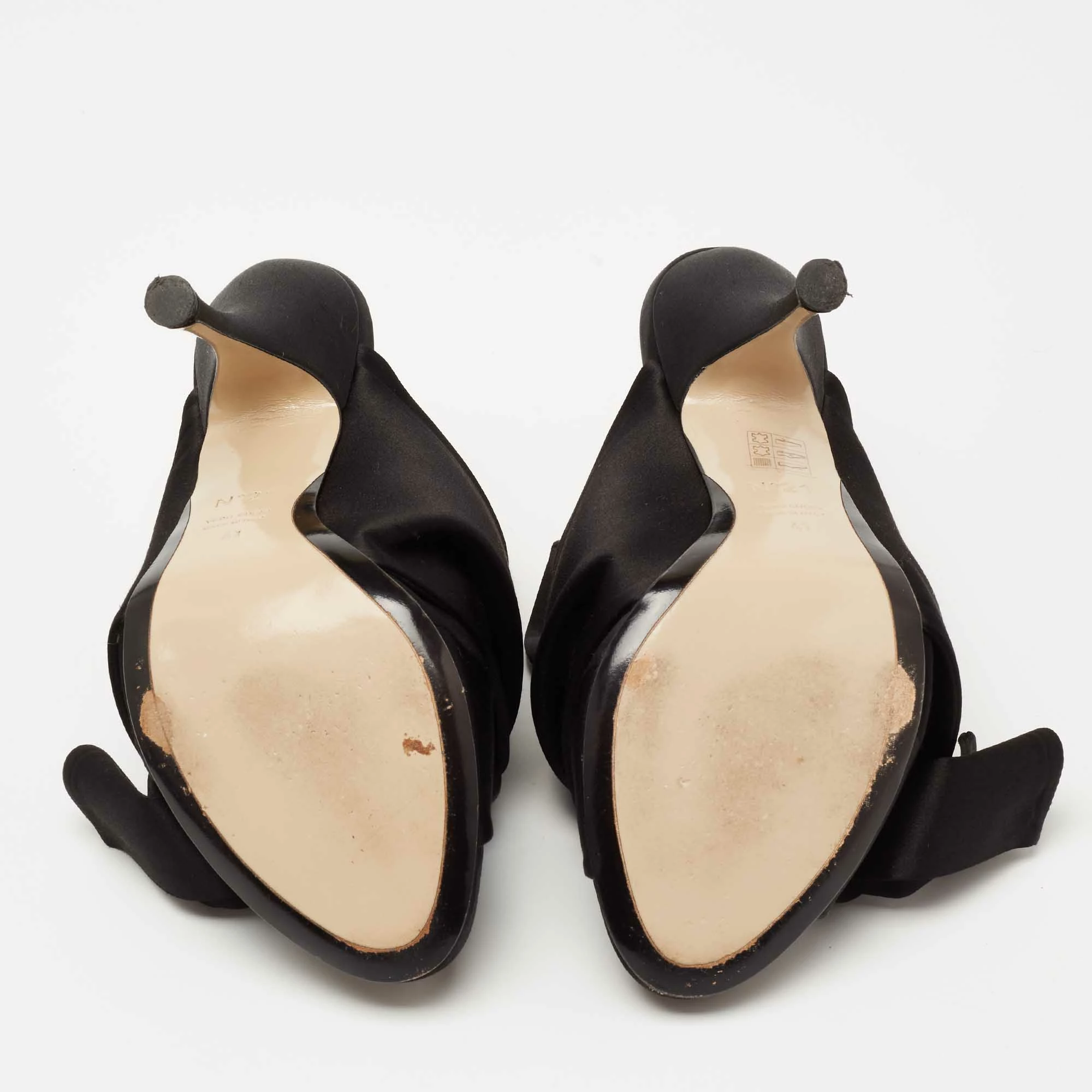 N21 N°21 Black Satin Ronny Pleated Mules Size 37 Women Sandals N21 N°21 Black Satin Ronny Pleated Mules Size 37 Women Sandals -N21shop luxury women n21 used shoes p649119 007