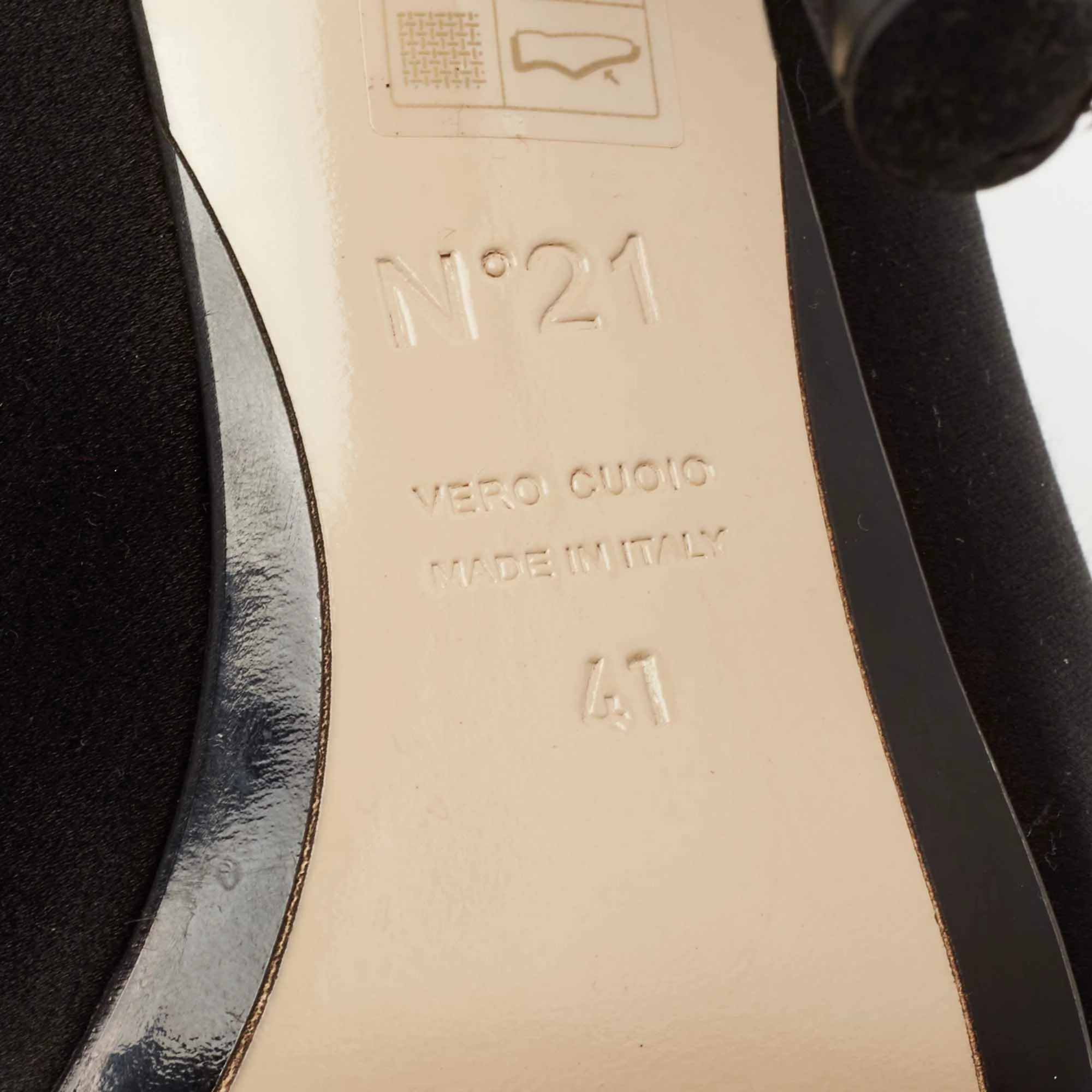 N21 N°21 Black Satin Ronny Pleated Mules Size 37 Women Sandals N21 N°21 Black Satin Ronny Pleated Mules Size 37 Women Sandals -N21shop luxury women n21 used shoes p649119 009