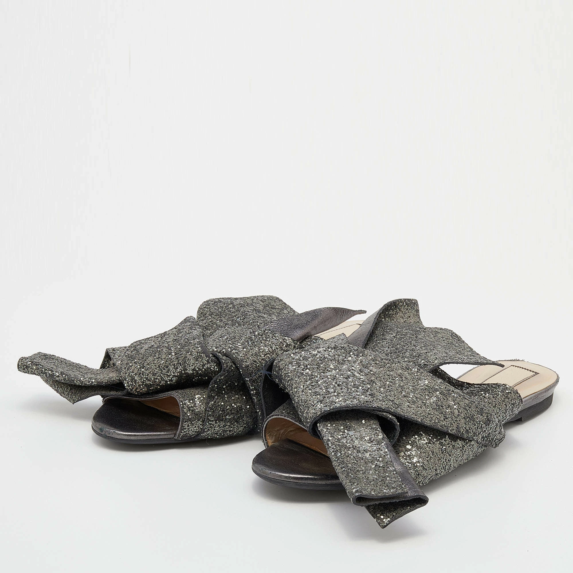 N21 Nº21 Grey Coarse Glitter Bow Sandals Size 40 Women N21 Nº21 Grey Coarse Glitter Bow Sandals Size 40 Women -N21shop luxury women n21 used shoes p649440 004