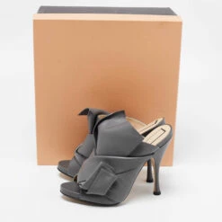 N21 N°21 Grey Leather Ronny Pleated Mules Size 38 Women Sandals 10 N21 N°21 Grey Leather Ronny Pleated Mules Size 38 Women Sandals -N21shop luxury women n21 used shoes p658173 003