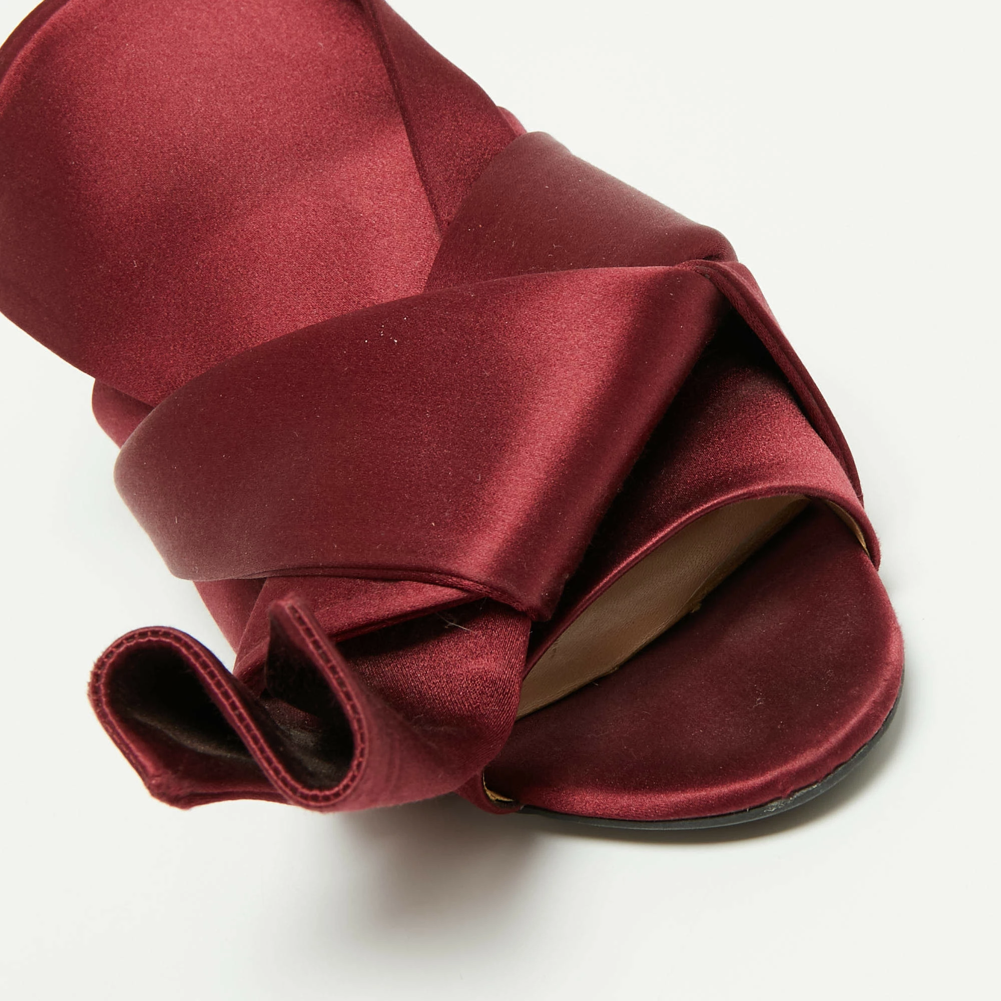 N21 Nº21 Burgundy Satin Knot Flat Mules Size 39 Women Flats N21 Nº21 Burgundy Satin Knot Flat Mules Size 39 Women Flats -N21shop luxury women n21 used shoes p659532 005