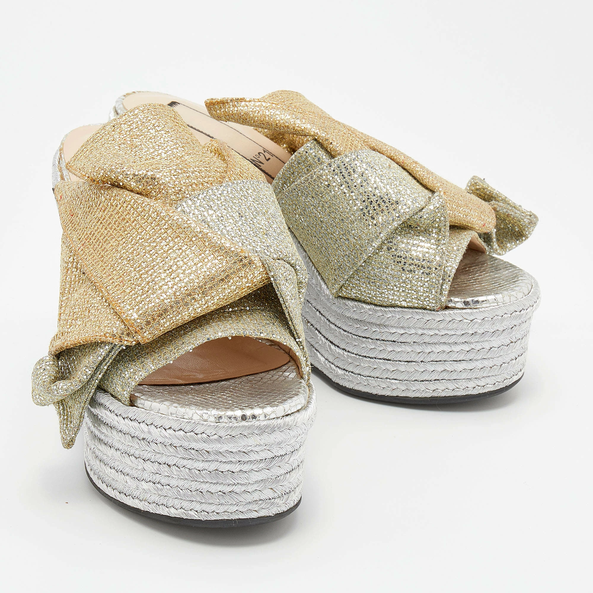 N21 Silver/Gold Glitter Fabric Raso Knot Espadrille Platform Wedge Sandals Size 35.5 Women N21 Silver/Gold Glitter Fabric Raso Knot Espadrille Platform Wedge Sandals Size 35.5 Women -N21shop luxury women n21 used shoes p663833 005