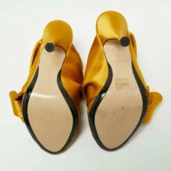 N21 N°21 Mustard Pleated Satin Ronny Mules Size 37 Women Sandals 7 N21 N°21 Mustard Pleated Satin Ronny Mules Size 37 Women Sandals -N21shop luxury women n21 used shoes p670415 003