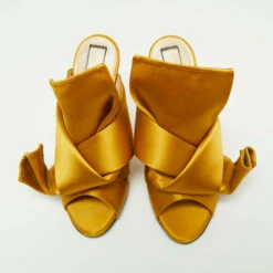 N21 N°21 Mustard Pleated Satin Ronny Mules Size 37 Women Sandals 4 N21 N°21 Mustard Pleated Satin Ronny Mules Size 37 Women Sandals -N21shop luxury women n21 used shoes p670415 007