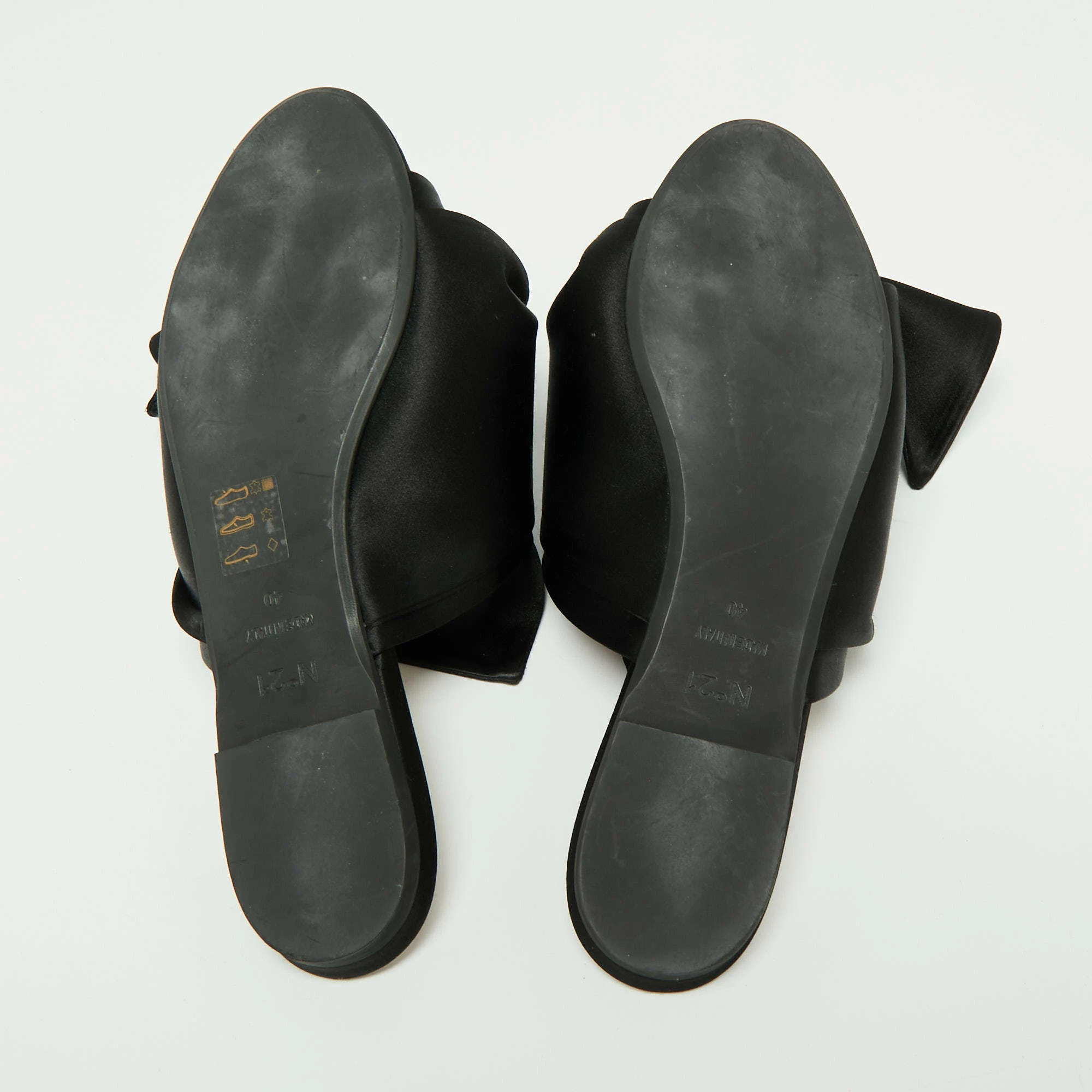 N21 Nº21 Black Satin Knot Flat Mules Size 40 Women Sandals N21 Nº21 Black Satin Knot Flat Mules Size 40 Women Sandals -N21shop luxury women n21 used shoes p673286 003